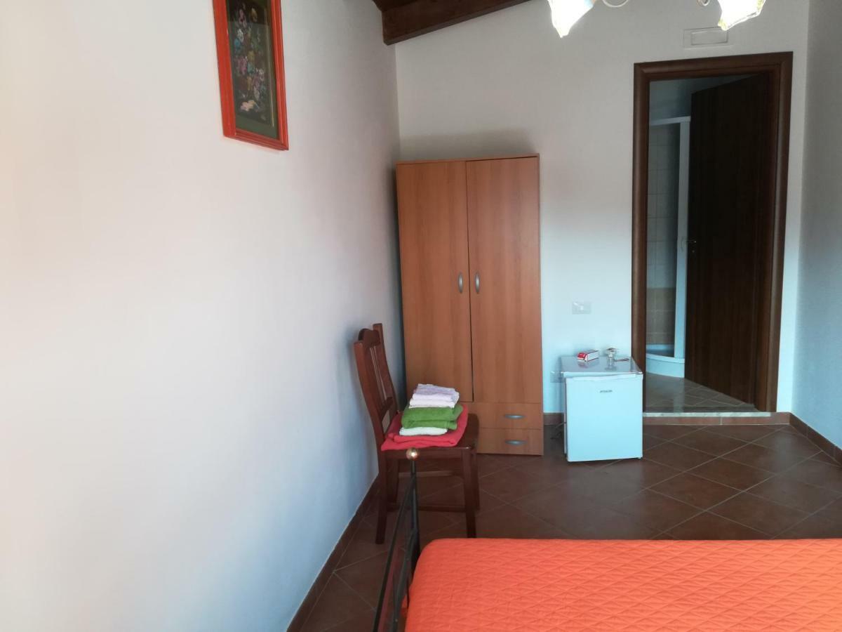Borgo Degli Amici Villa Faicchio Buitenkant foto